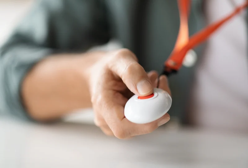 Close up alarm
